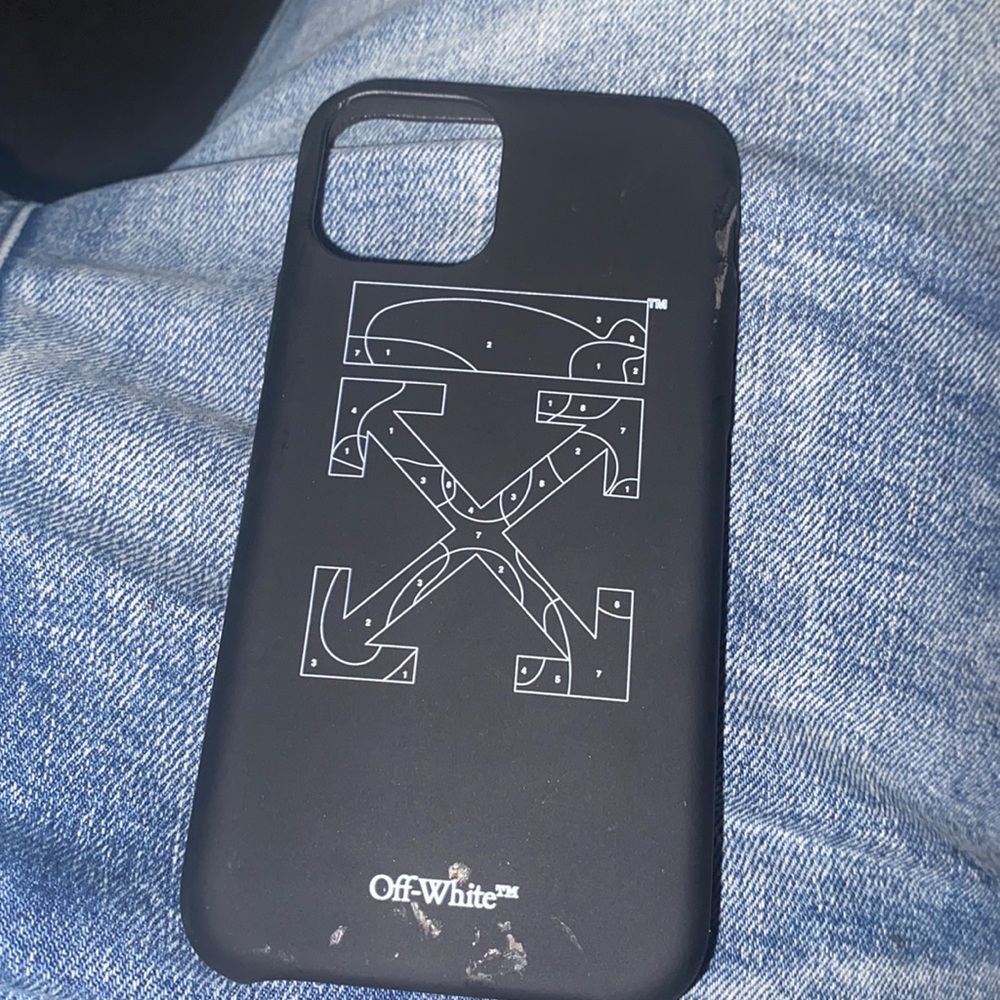iPhone 11 Pro off white case